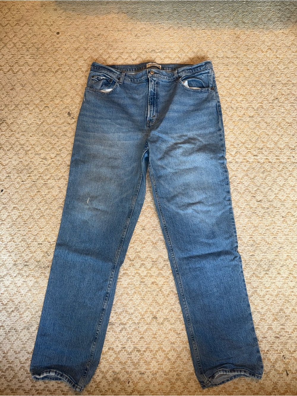 Abercrombie & Fitch High Rise Straight Jeans